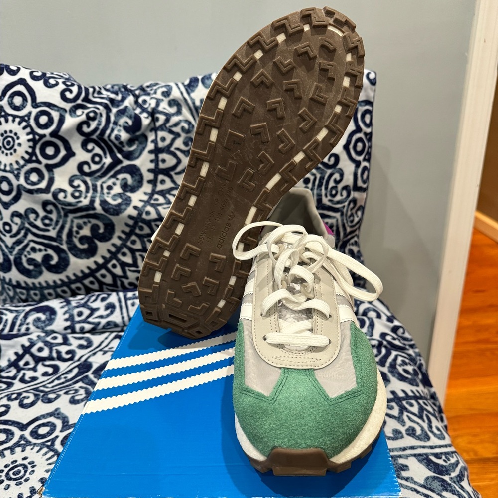 ADIDAS - Picture 6 of 8
